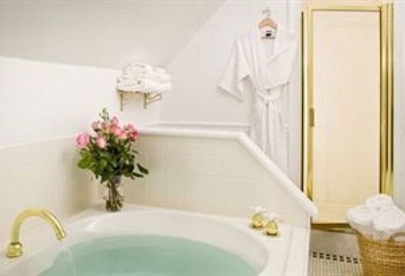 민박 The Maple Leaf Inn