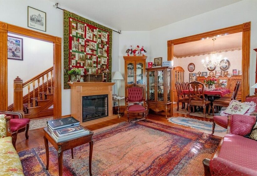 مبيت وإفطار The Silk Pincushion