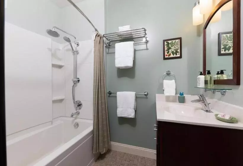 Carlisle House Bed And Breakfast