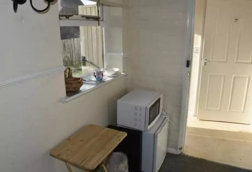 Bed and Breakfast Flossies B And B