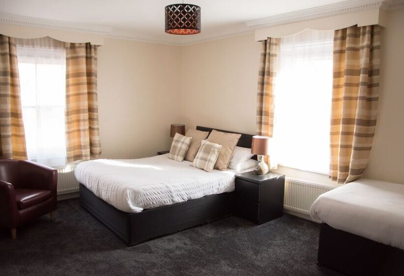 בית מלון כפרי Castle Park