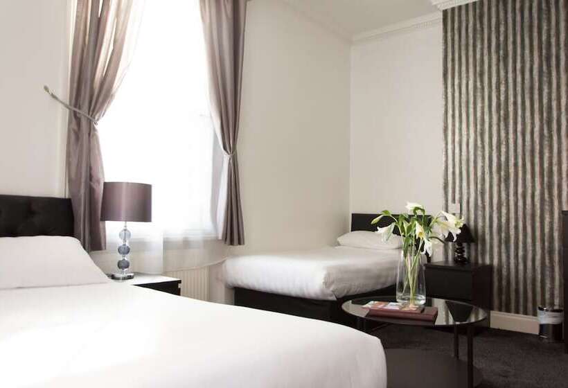 בית מלון כפרי Castle Park