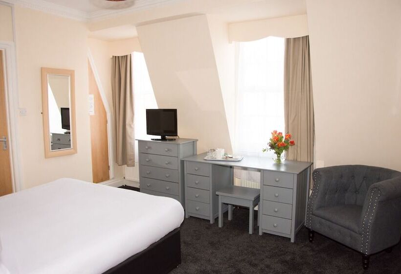 בית מלון כפרי Castle Park