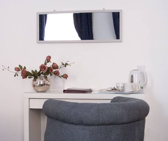 בית מלון כפרי Castle Park