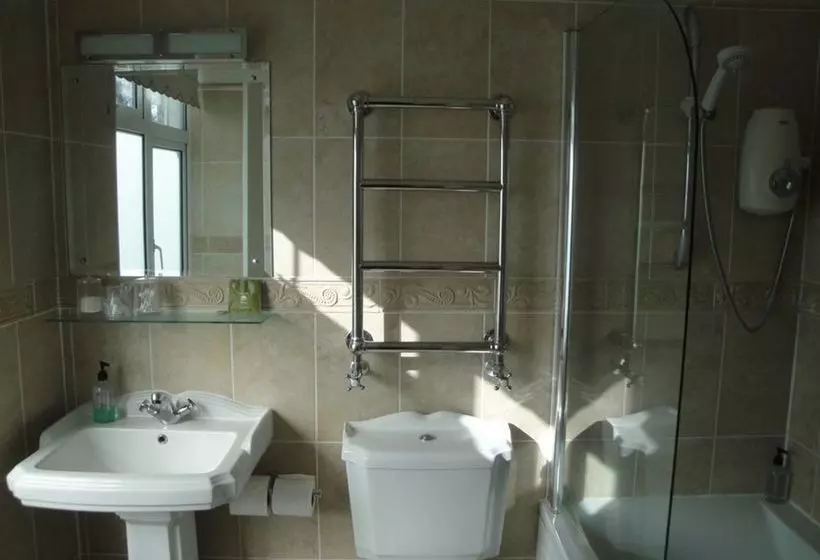 Hotel Downsview Guest House