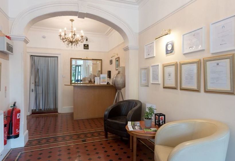 فندق Downsview Guest House