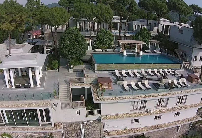 Szálloda Moksha Himalaya Spa Resort