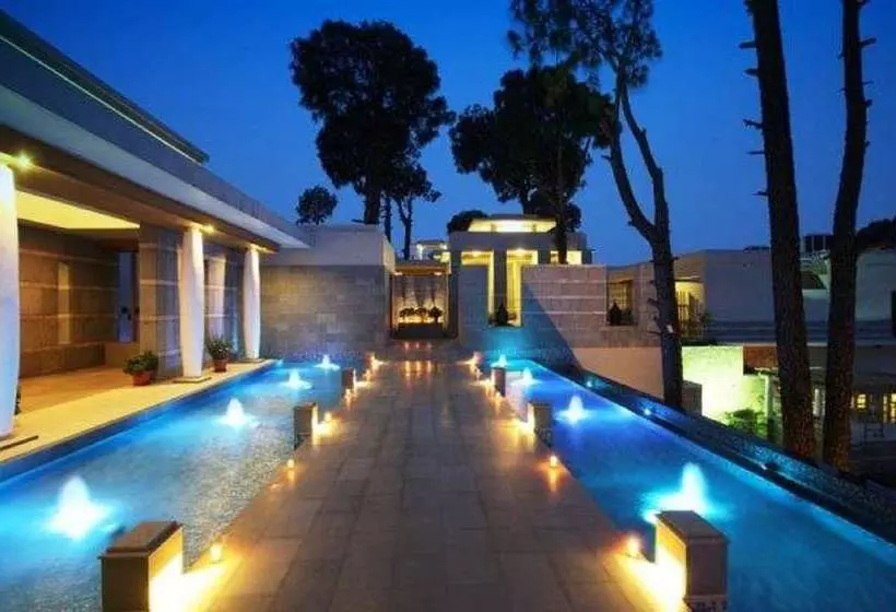 Szálloda Moksha Himalaya Spa Resort