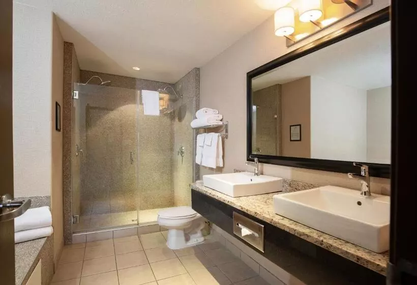 Pomeroy Hotel Fort St. John