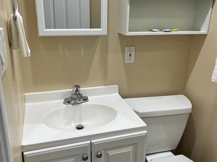 호텔 Studio Inn Livermore