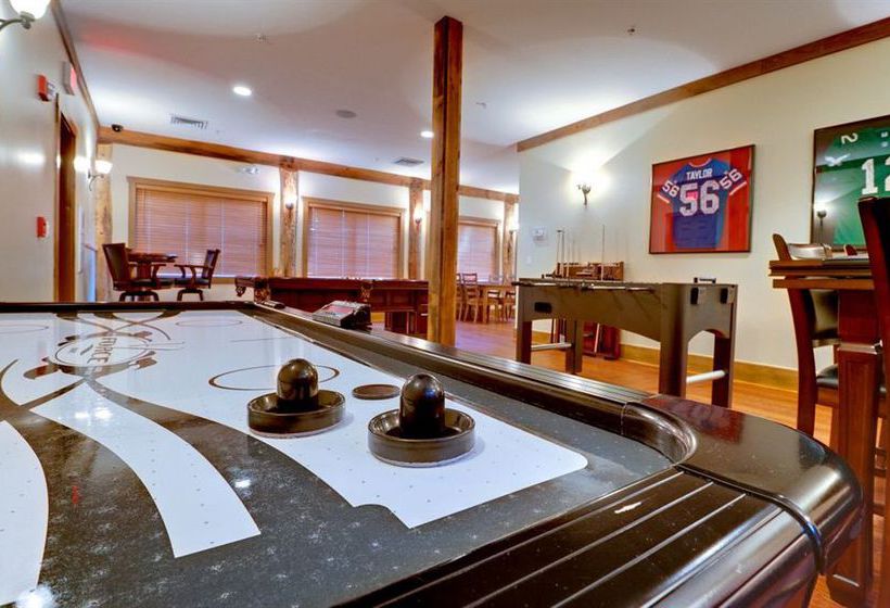 فندق The Esmeralda Inn At Lake Lure