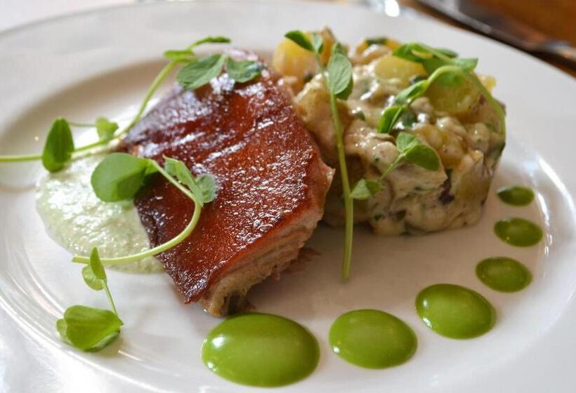 فندق The Woolpack Inn