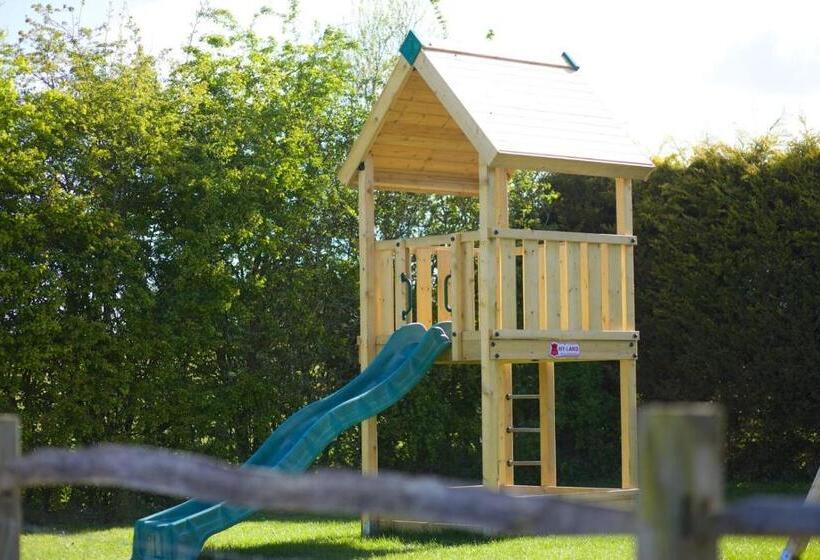 فندق The Woolpack Inn