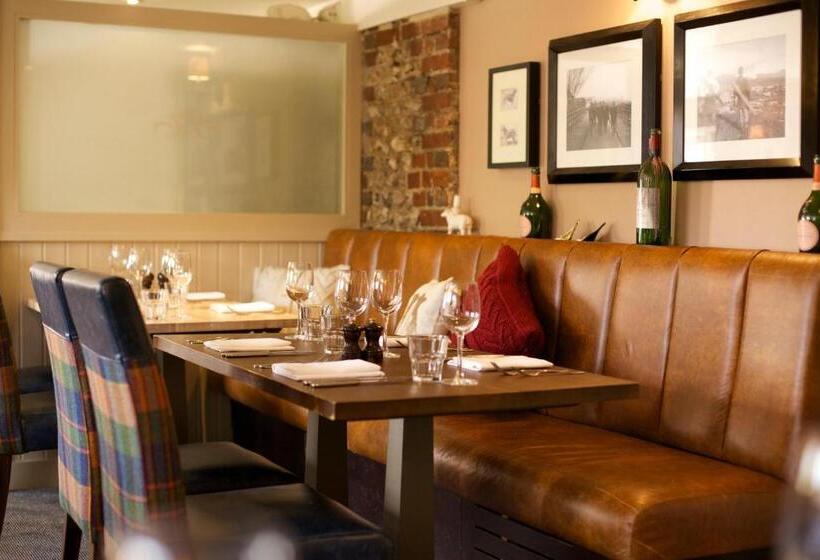 فندق The Woolpack Inn