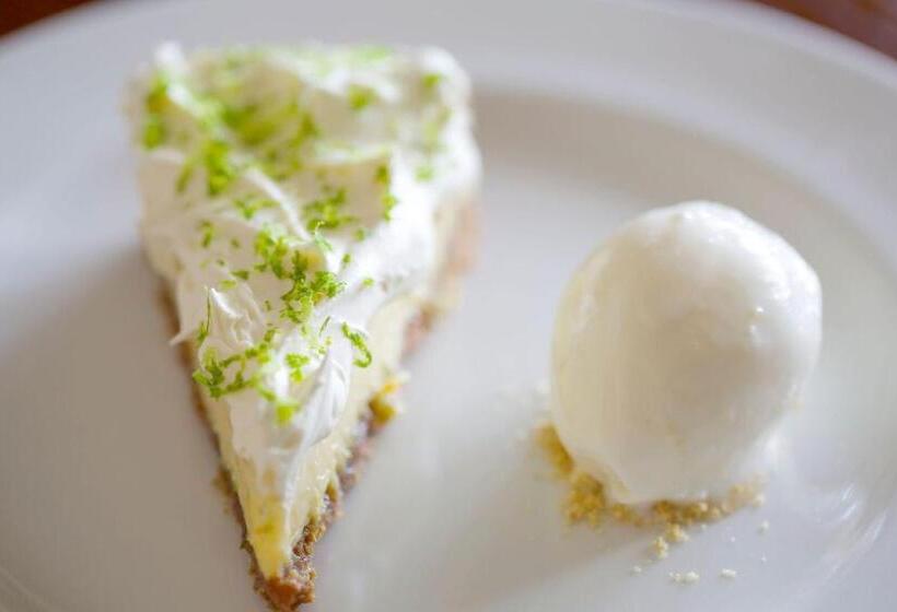 فندق The Woolpack Inn