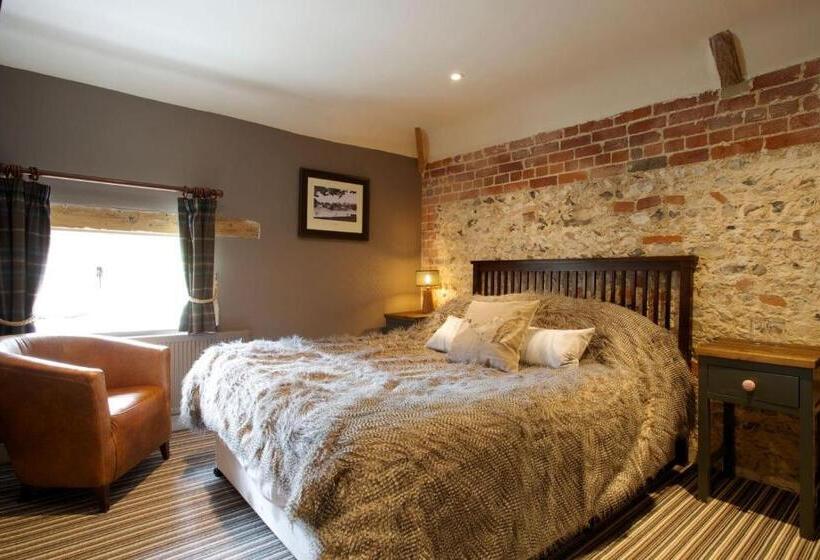 فندق The Woolpack Inn