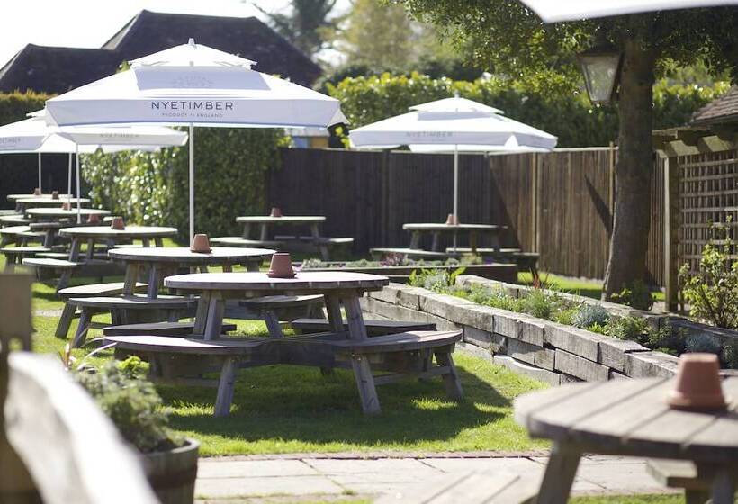 فندق The Woolpack Inn