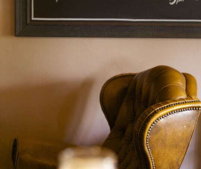 فندق The Woolpack Inn