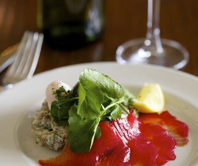 فندق The Woolpack Inn