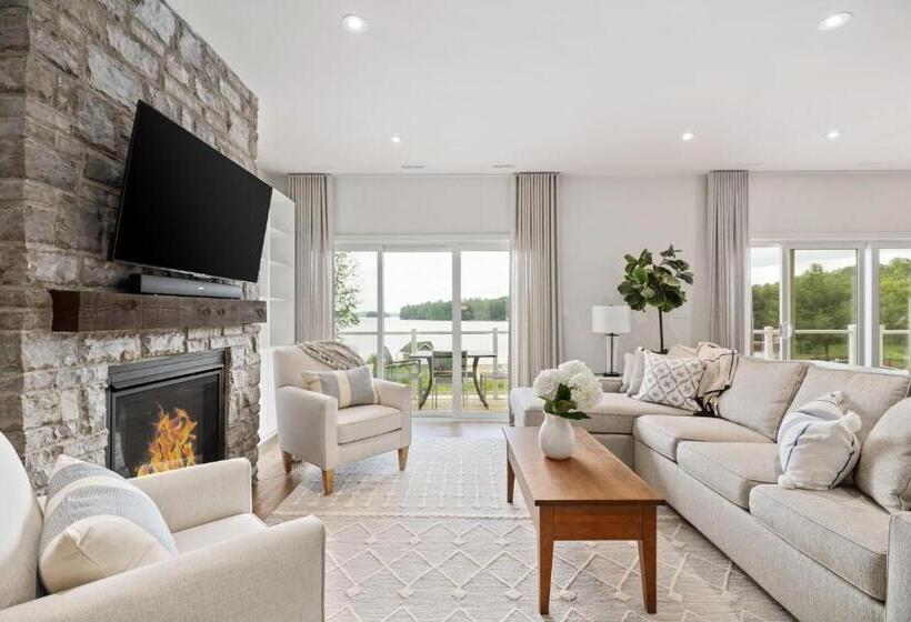 ホテル Touchstone Resort