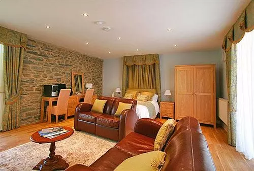 Отель Ty Mawr Mansion Country House