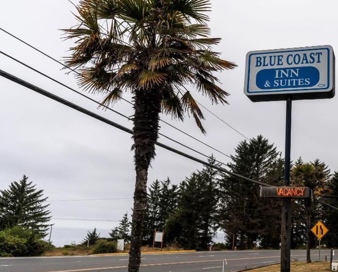 モーテル Blue Coast Inn & Suites