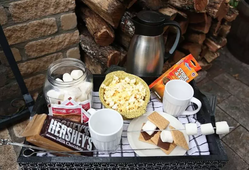 Aamiaismajoitus (B&B) O Casey S Boutique Inn