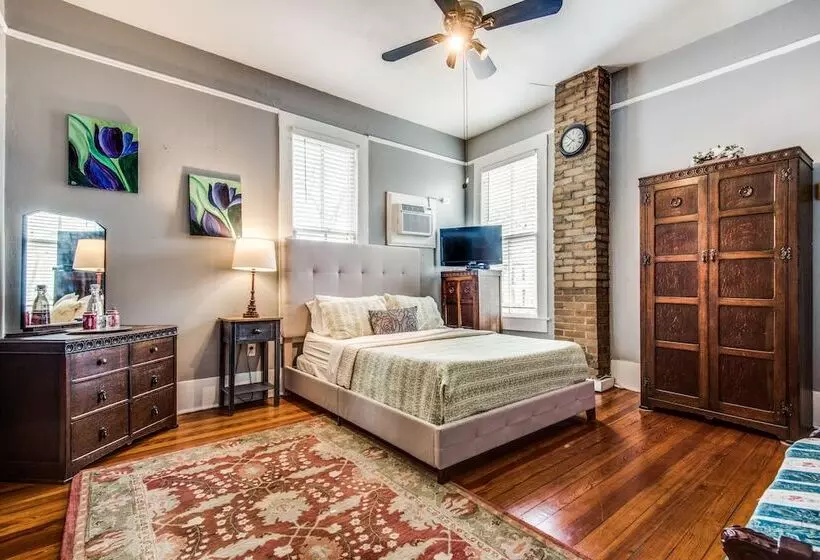 Aamiaismajoitus (B&B) O Casey S Boutique Inn