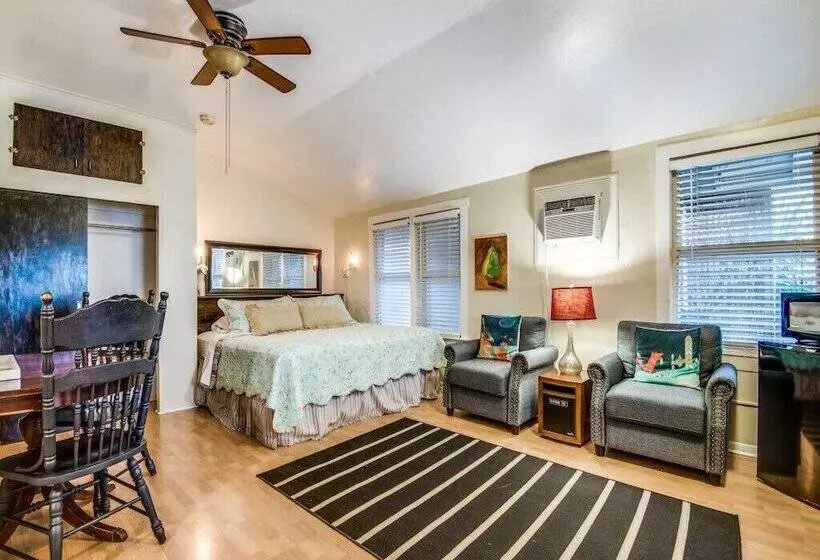 Aamiaismajoitus (B&B) O Casey S Boutique Inn