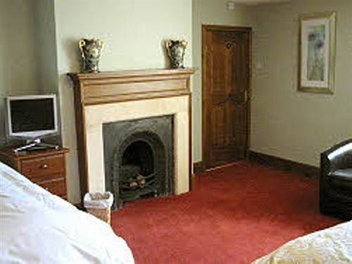 膳宿费 Hall Bank Guest House