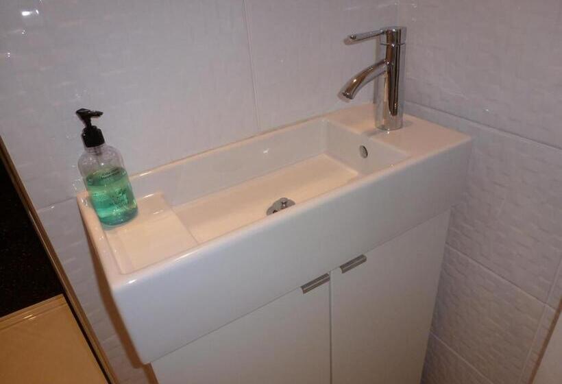 بنسيون Hedgefield House