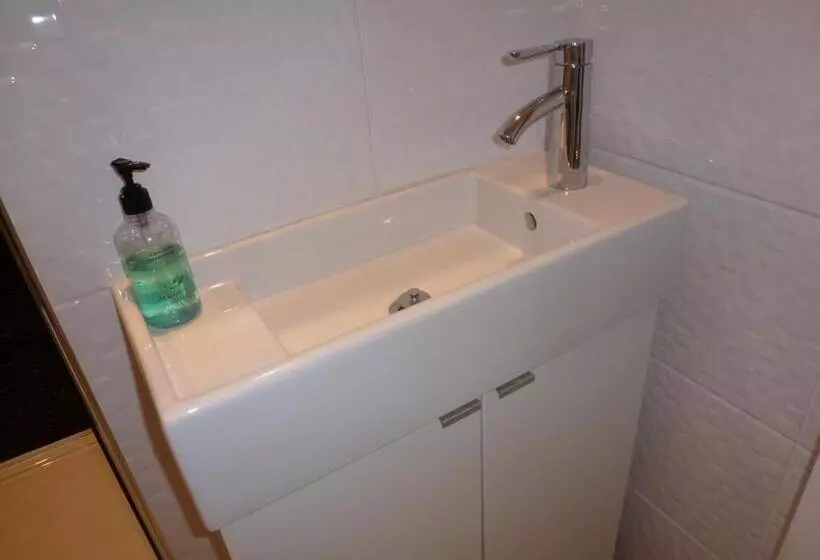 ペンション Hedgefield House