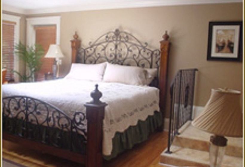 River Lily Inn Bed And Breakfast