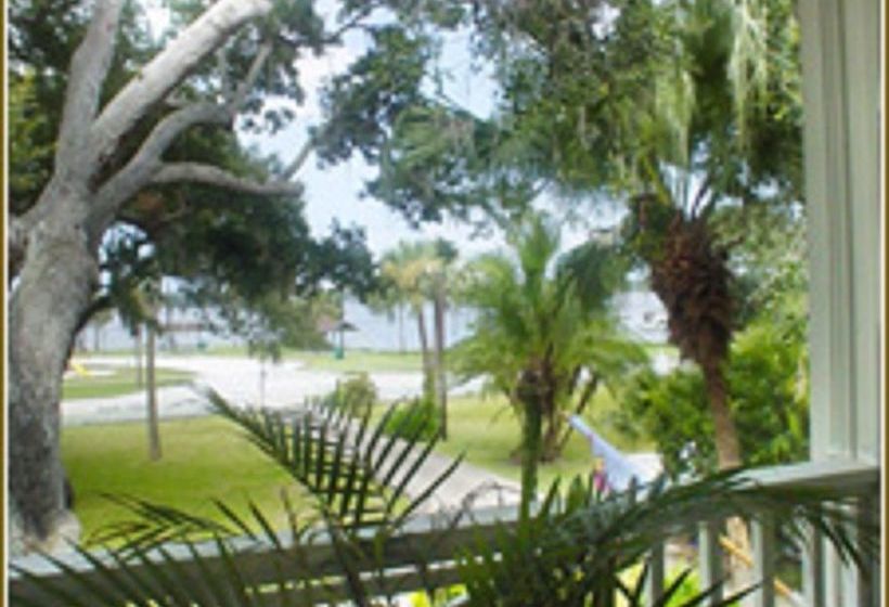 River Lily Inn Bed And Breakfast