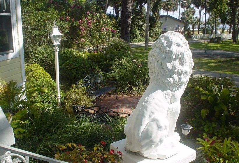 River Lily Inn Bed And Breakfast