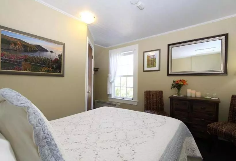 Seagull Inn Bed & Breakfast