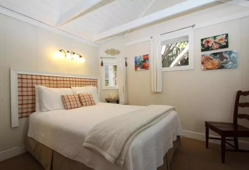 Seagull Inn Bed & Breakfast