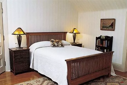 Sheppard Mansion Bed & Breakfast