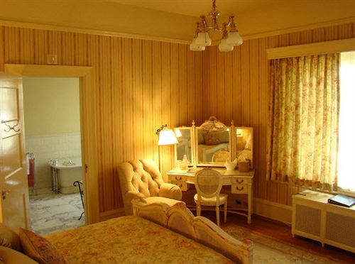 Sheppard Mansion Bed & Breakfast