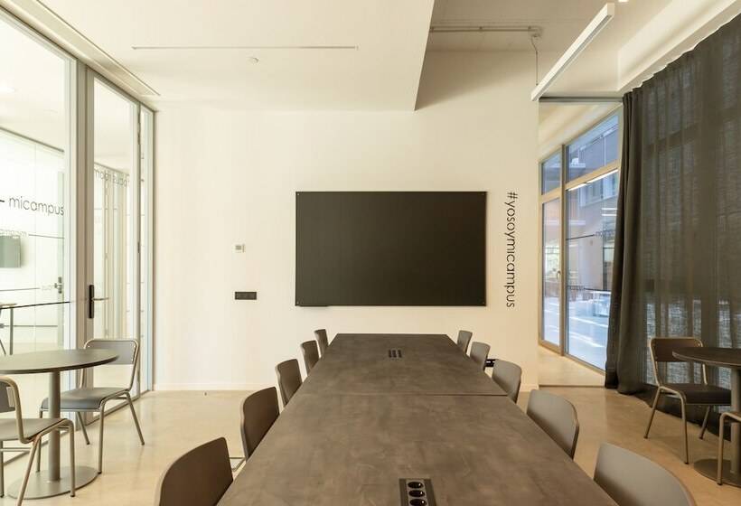 هاستل Micampus Barcelona Student Residence