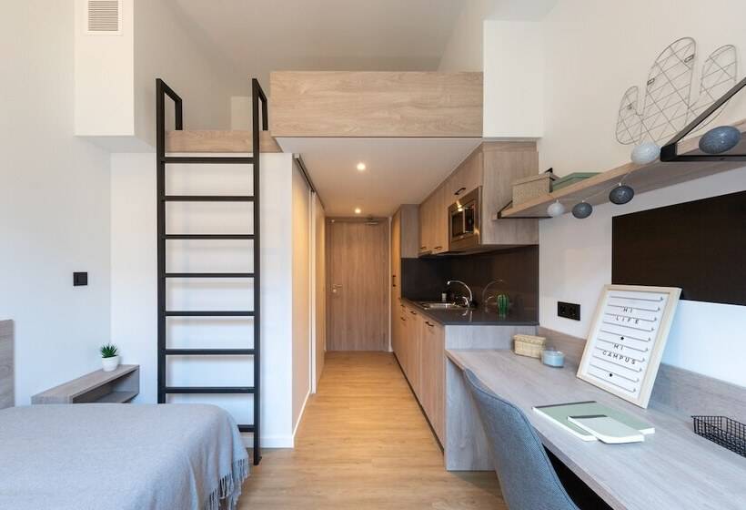 هاستل Micampus Barcelona Student Residence