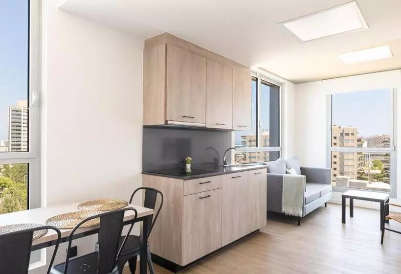 هاستل Micampus Barcelona Student Residence