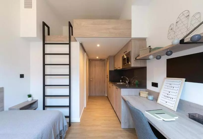 هاستل Micampus Barcelona Student Residence