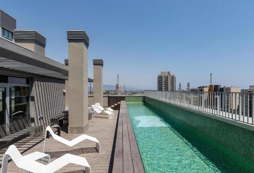 هاستل Micampus Barcelona Student Residence