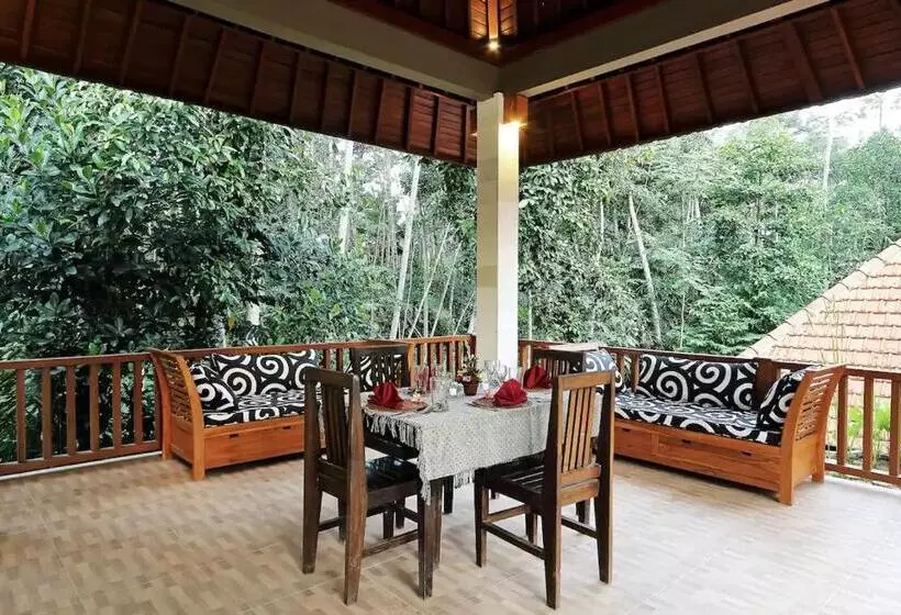 ベッドアンドブレックファースト Mahayoni Villa