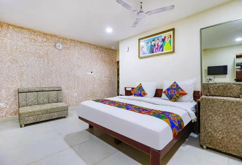 Fabhotel J Sons