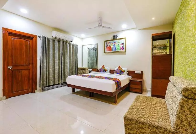 Fabhotel J Sons