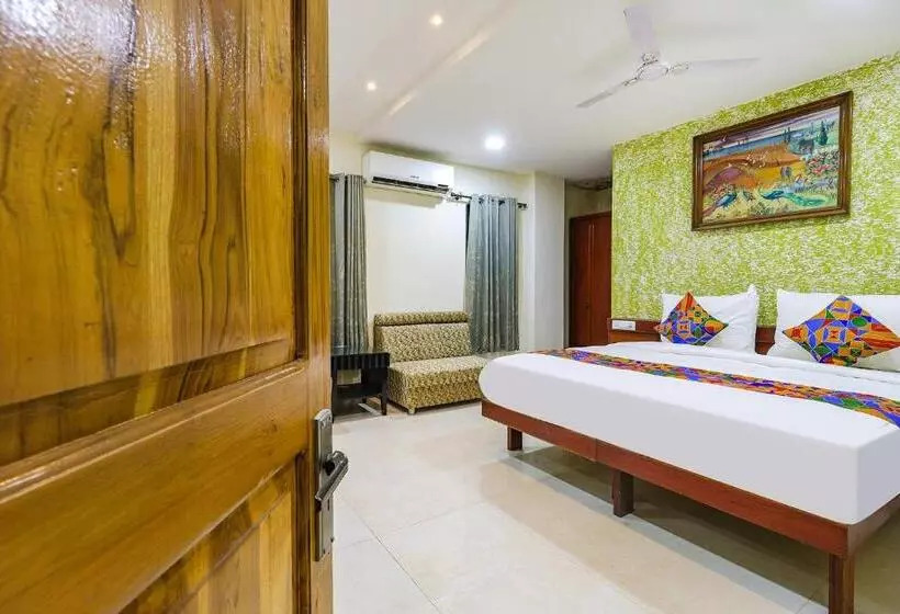 Fabhotel J Sons