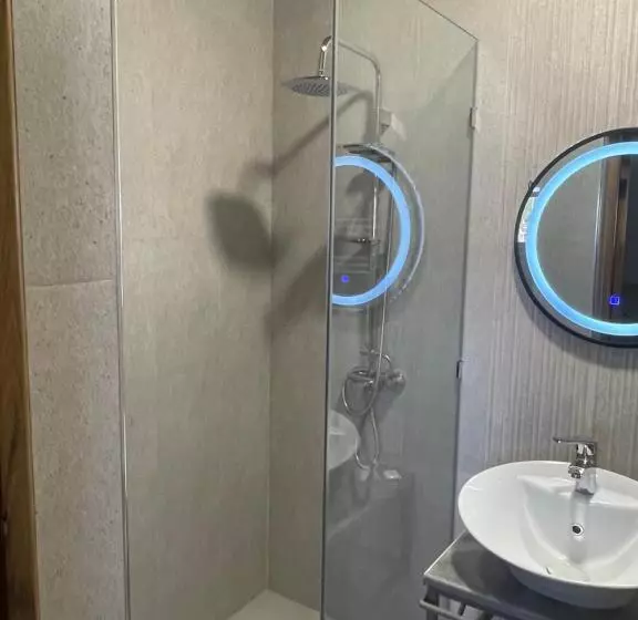 هتل 21 Rooms
