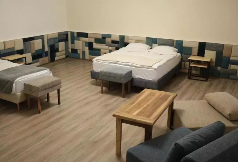 هتل 21 Rooms